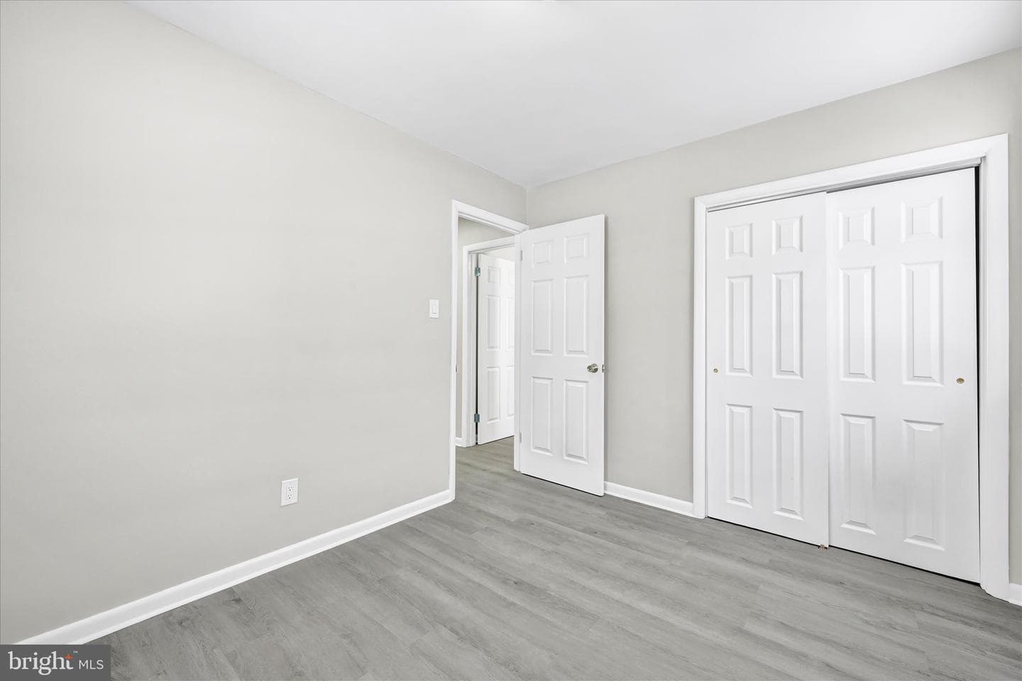 49 Meadow Avenue photo 24
