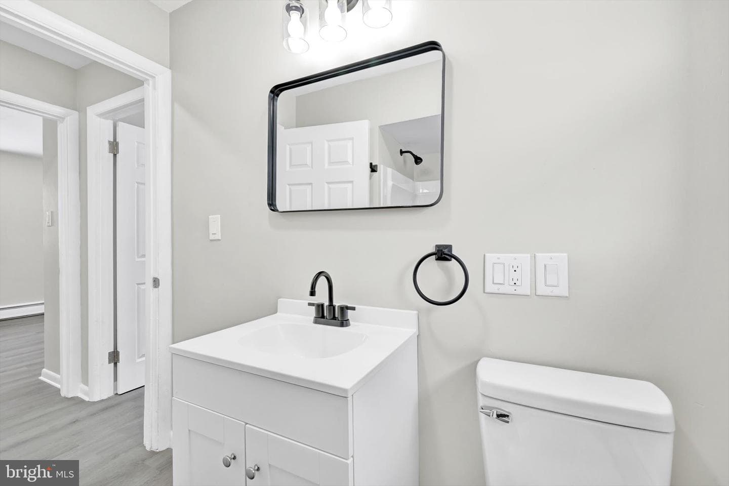 49 Meadow Avenue photo 25