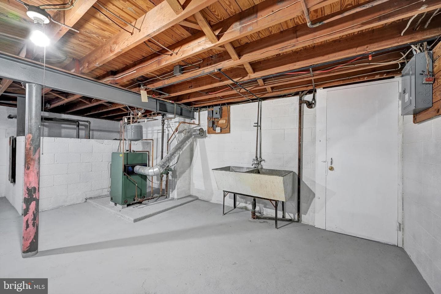 49 Meadow Avenue photo 29