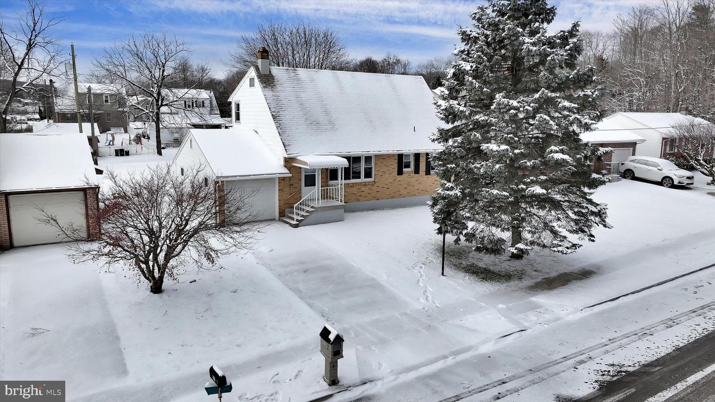49 Meadow Avenue photo 7
