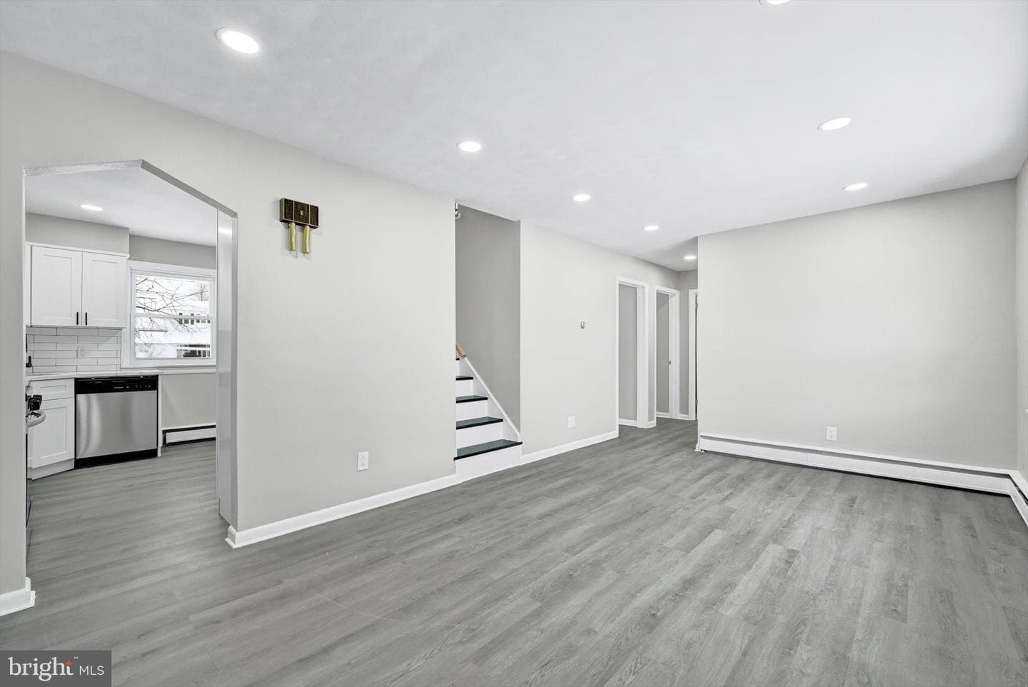 49 Meadow Avenue photo 8