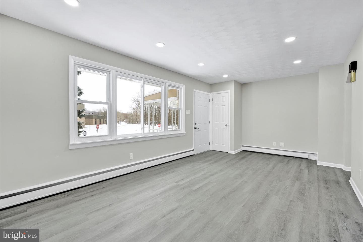 49 Meadow Avenue photo 9