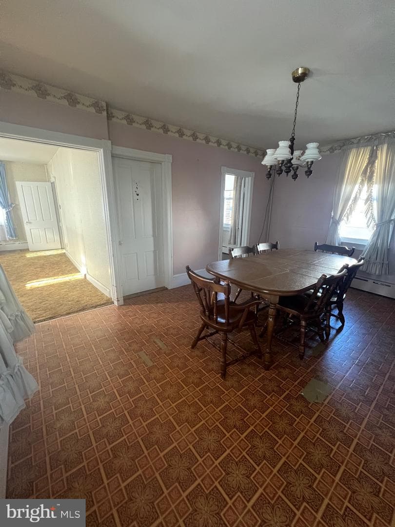 318 E Railroad Avenue photo 9