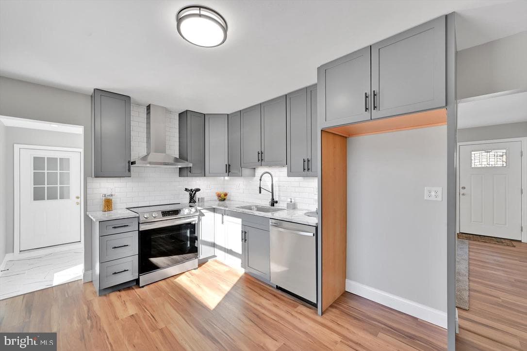 736 Rock Road photo 11