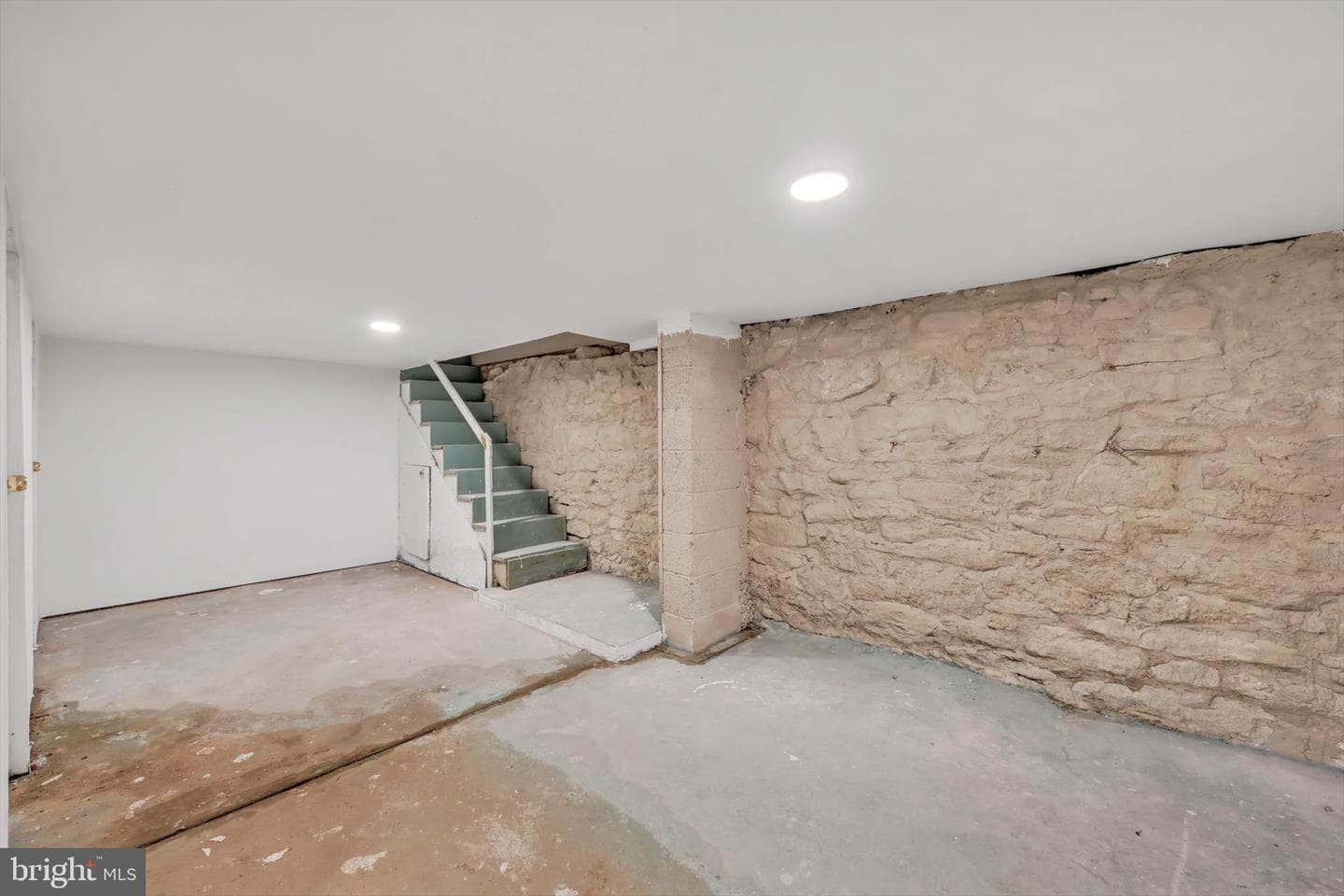 505 W Arch Street photo 19