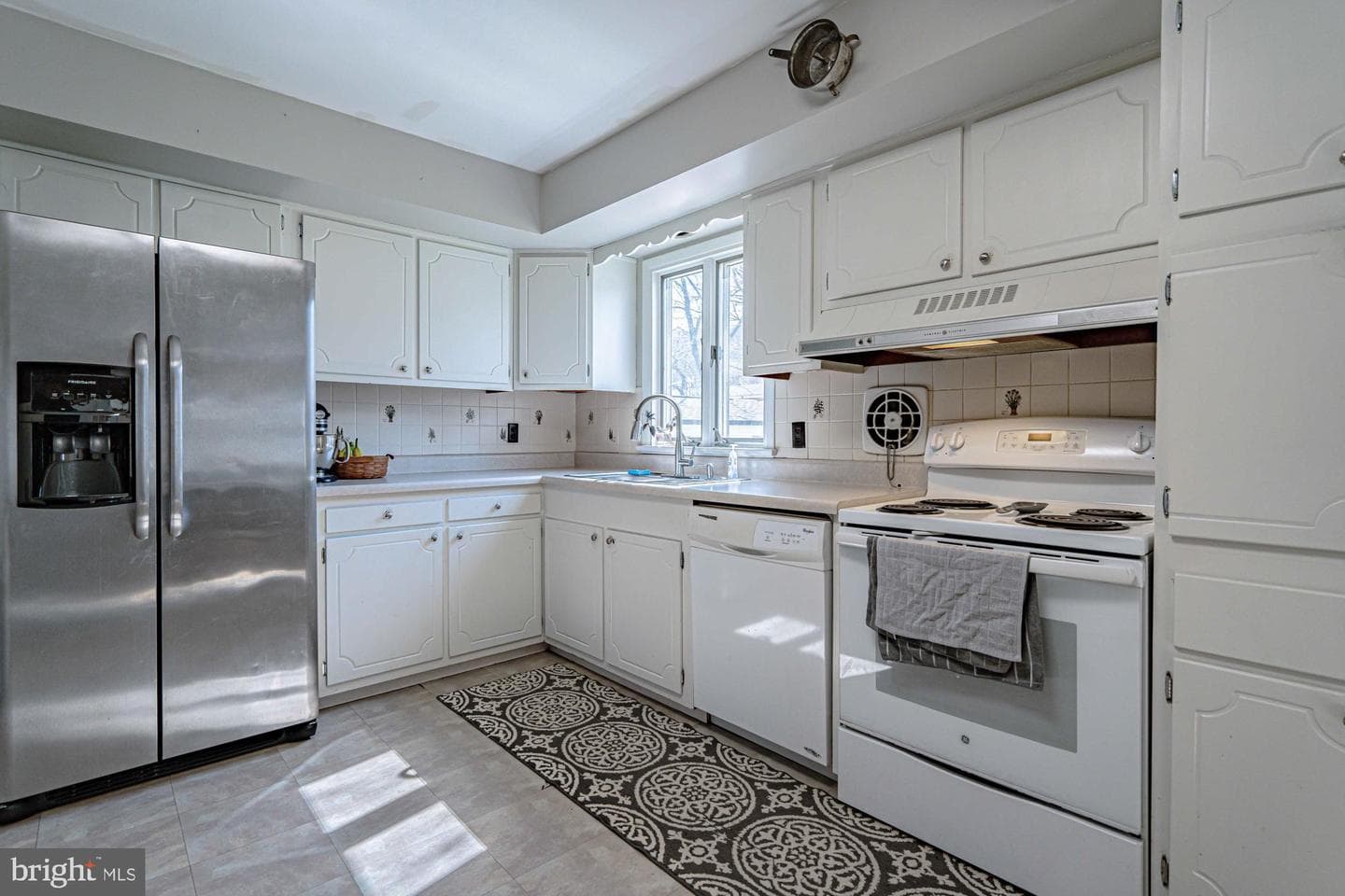 206 Washington Street photo 13