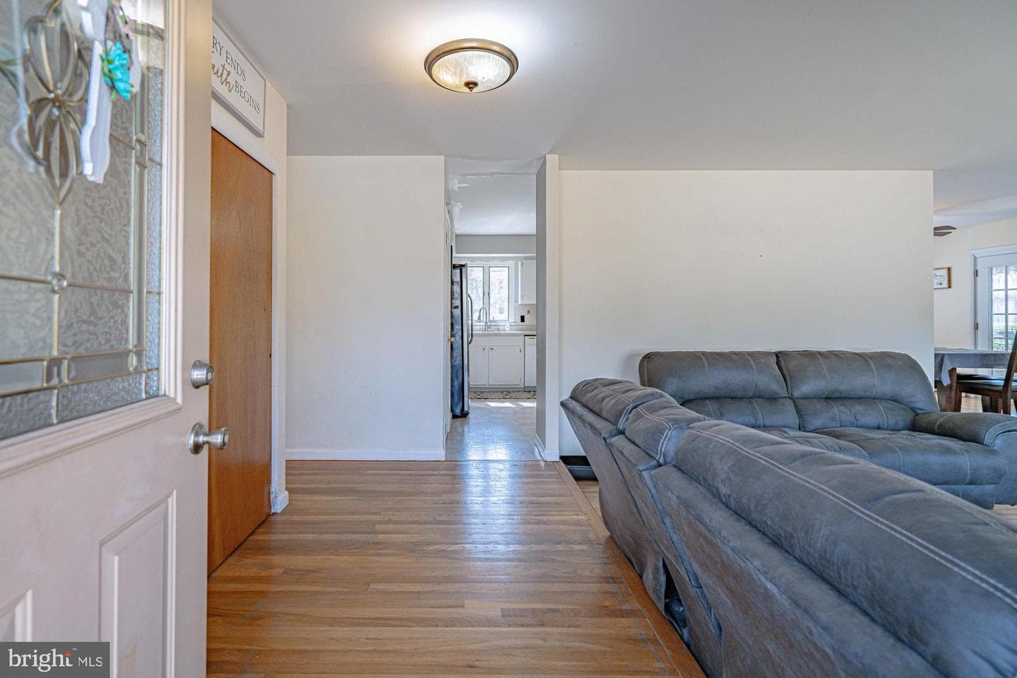 206 Washington Street photo 5