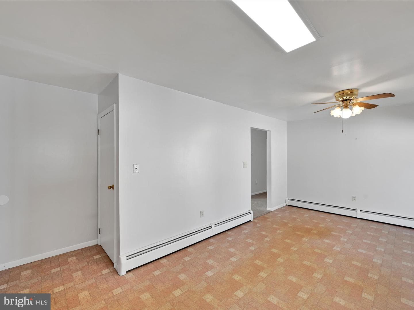 51 S Strawberry Lane photo 9