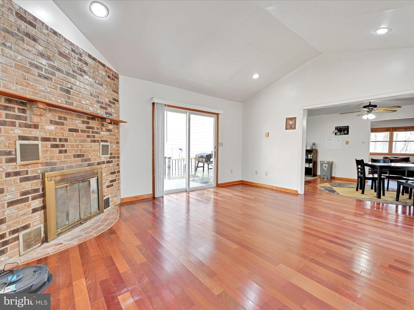 471 Seltzer Road photo 16