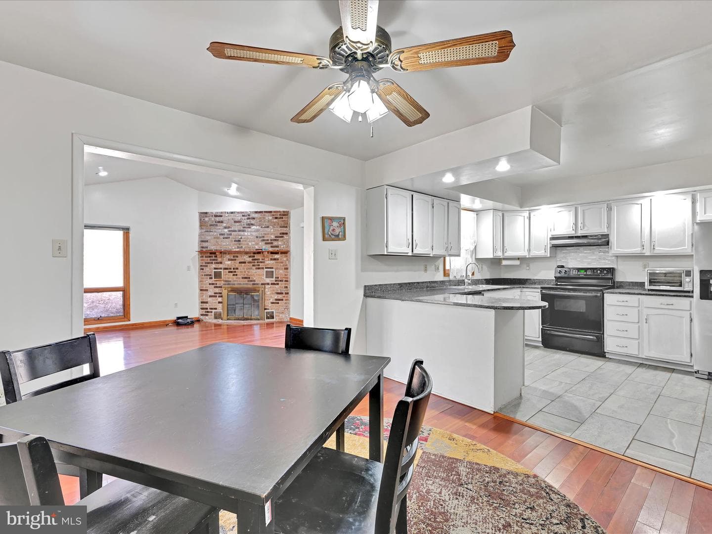 471 Seltzer Road photo 9