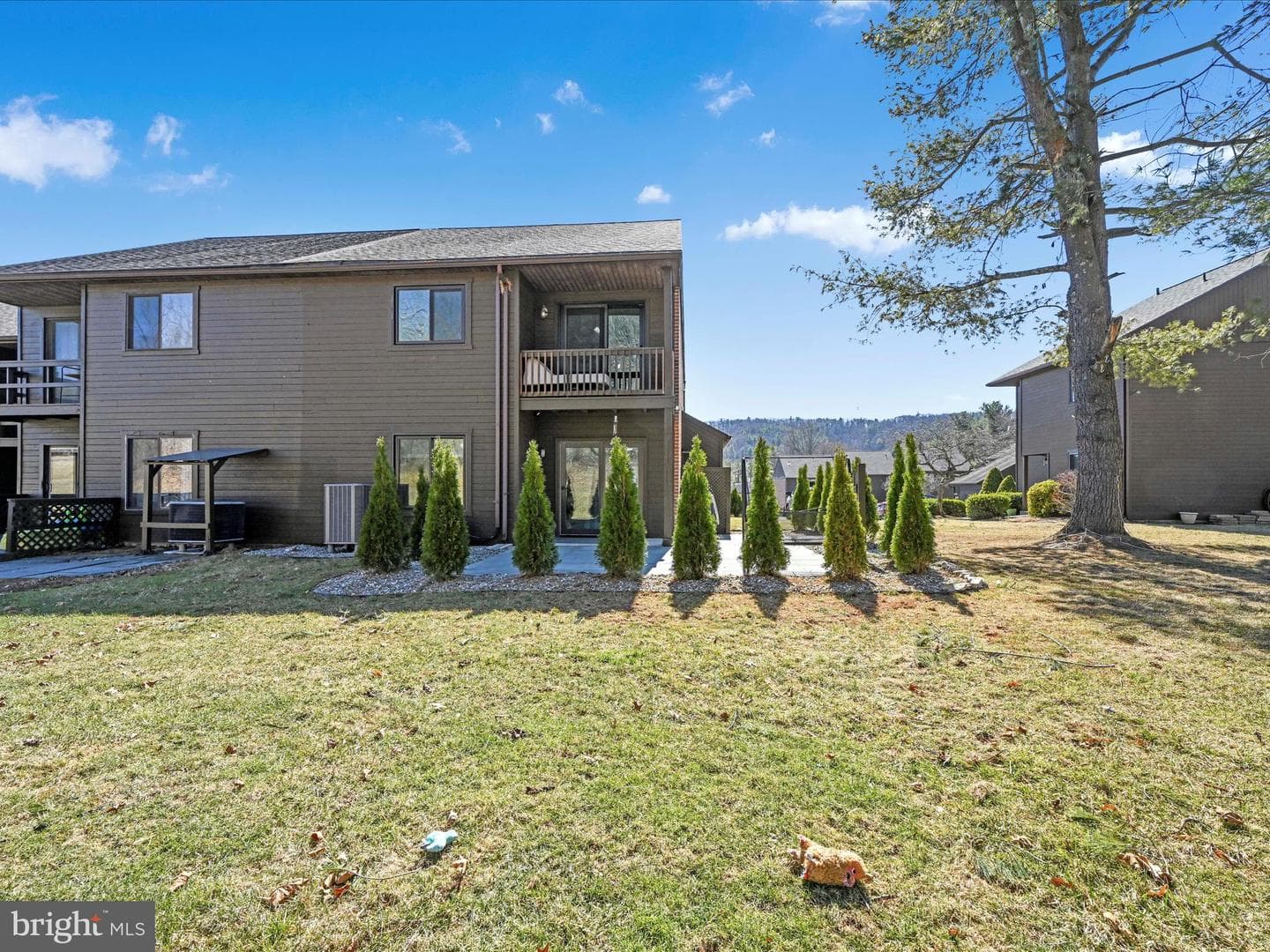 701 Village Road photo 28