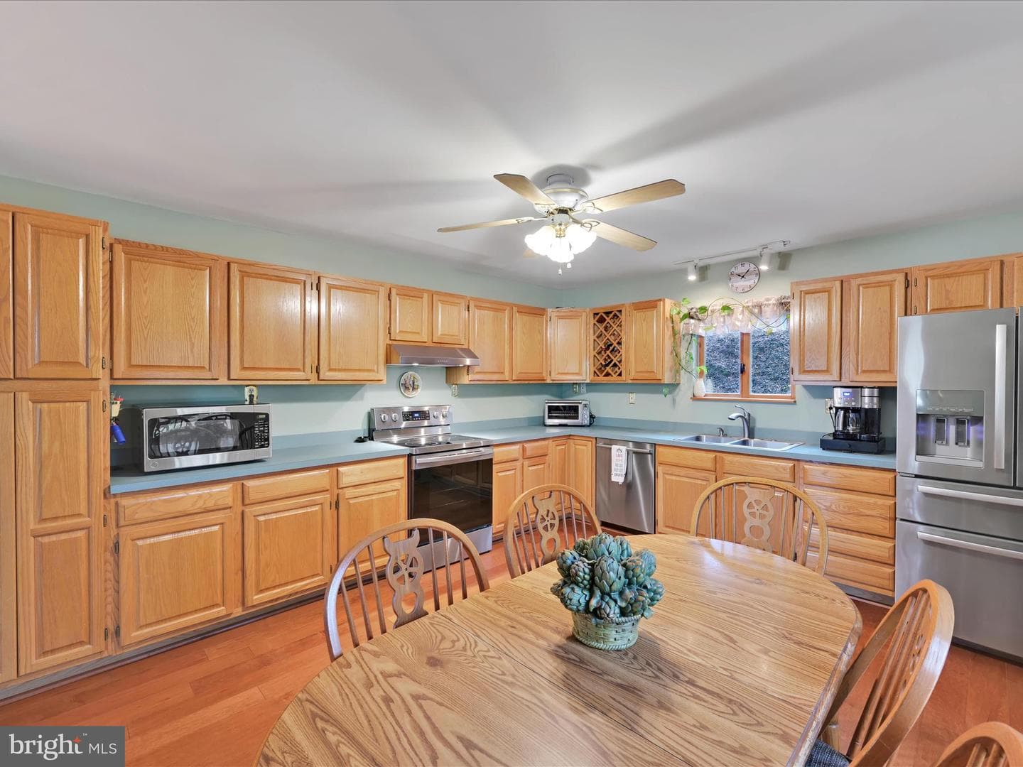 1494 Wynonah Drive photo 12