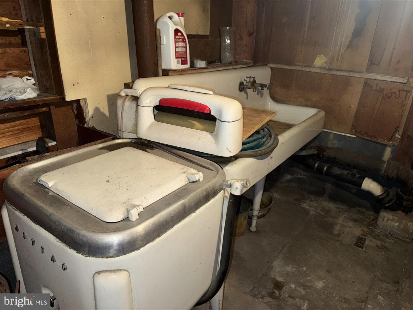 1216 E Centre Street photo 18