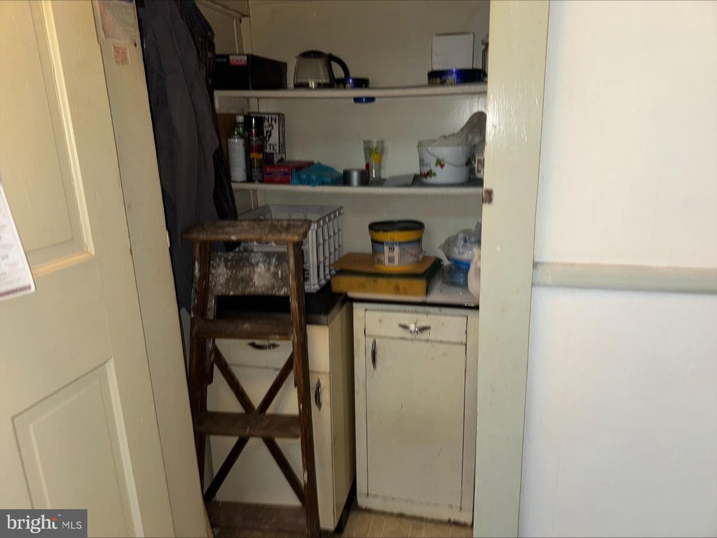 1216 E Centre Street photo 8
