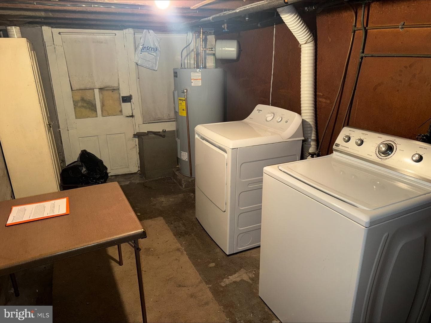 1218 E Centre St photo 18