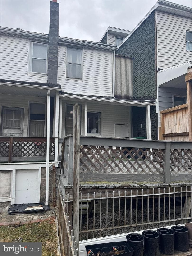 1218 E Centre St photo 3