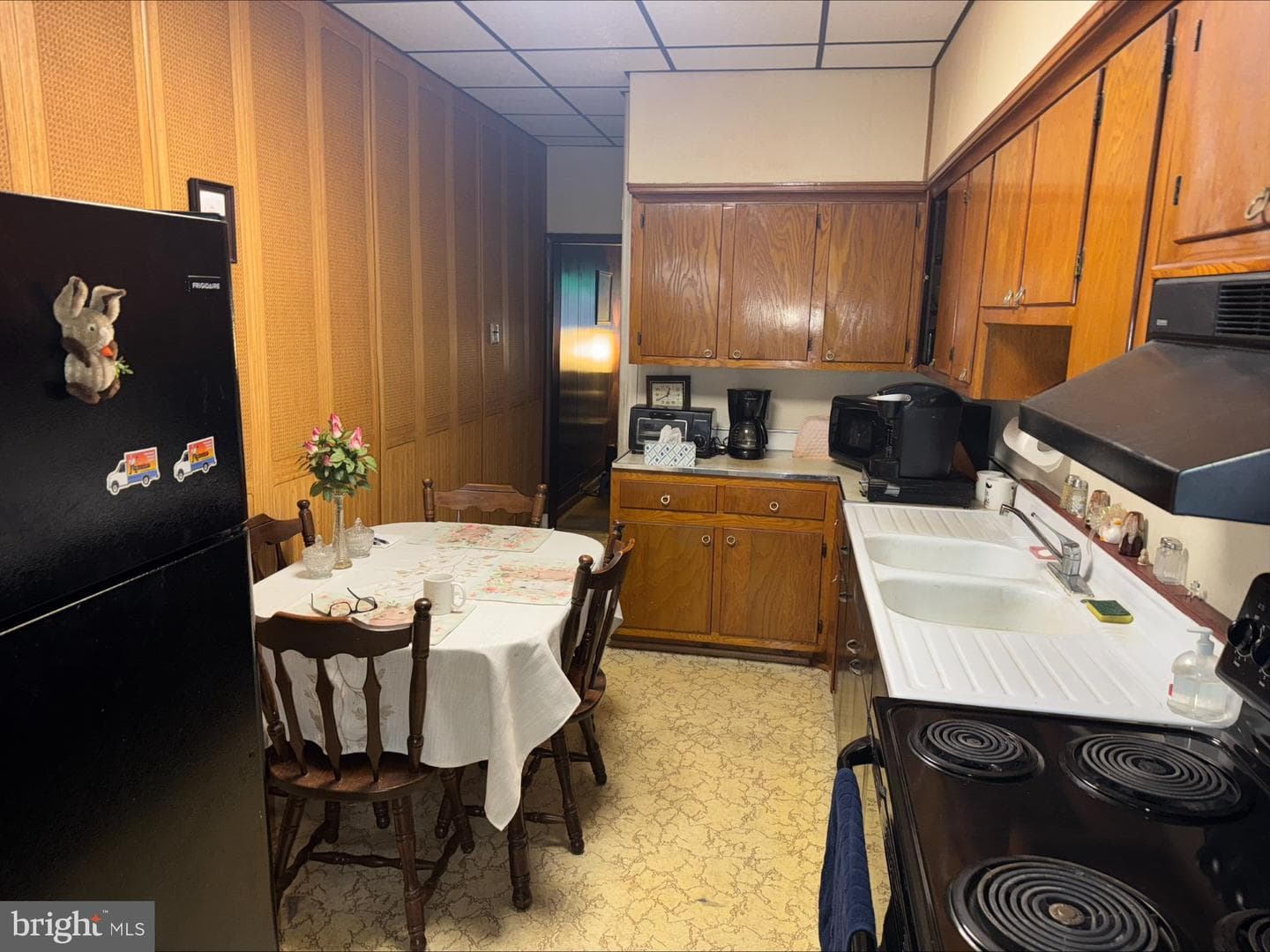 1218 E Centre St photo 5