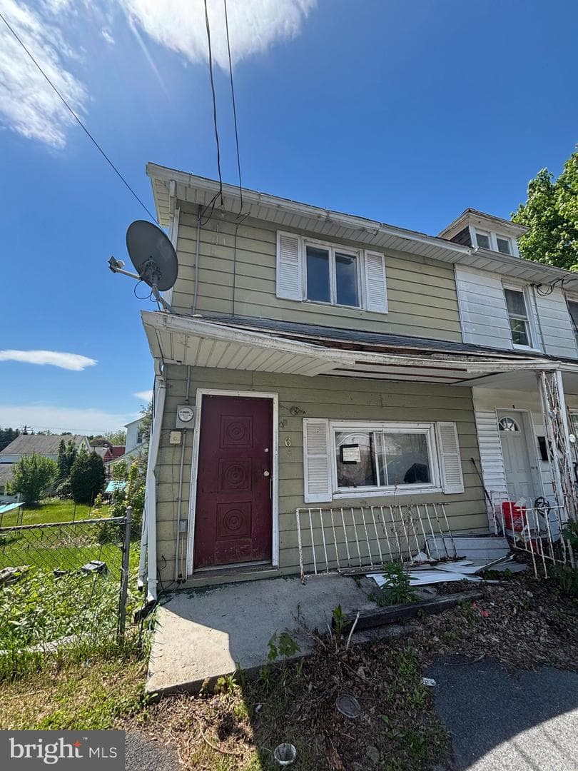 6 W Walnut Street, Middleport