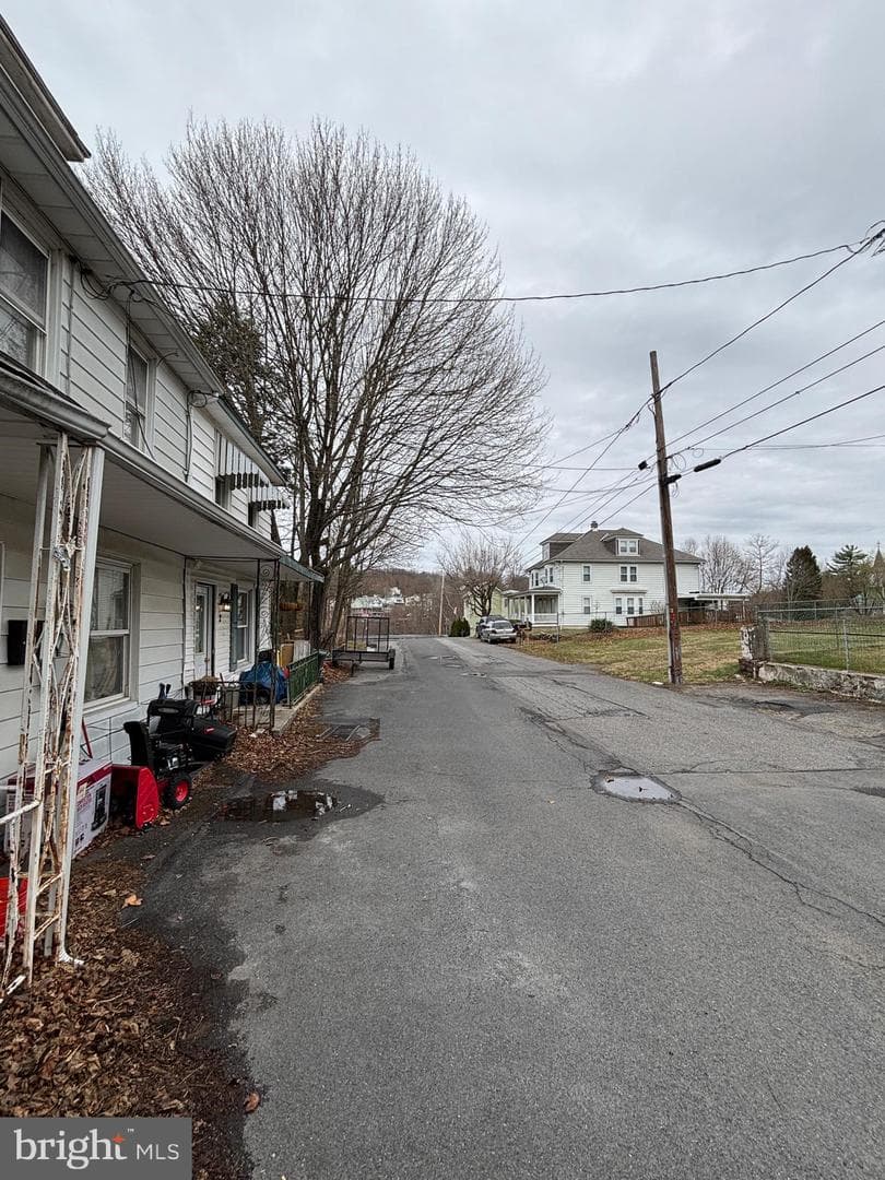 6 W Walnut Street photo 29