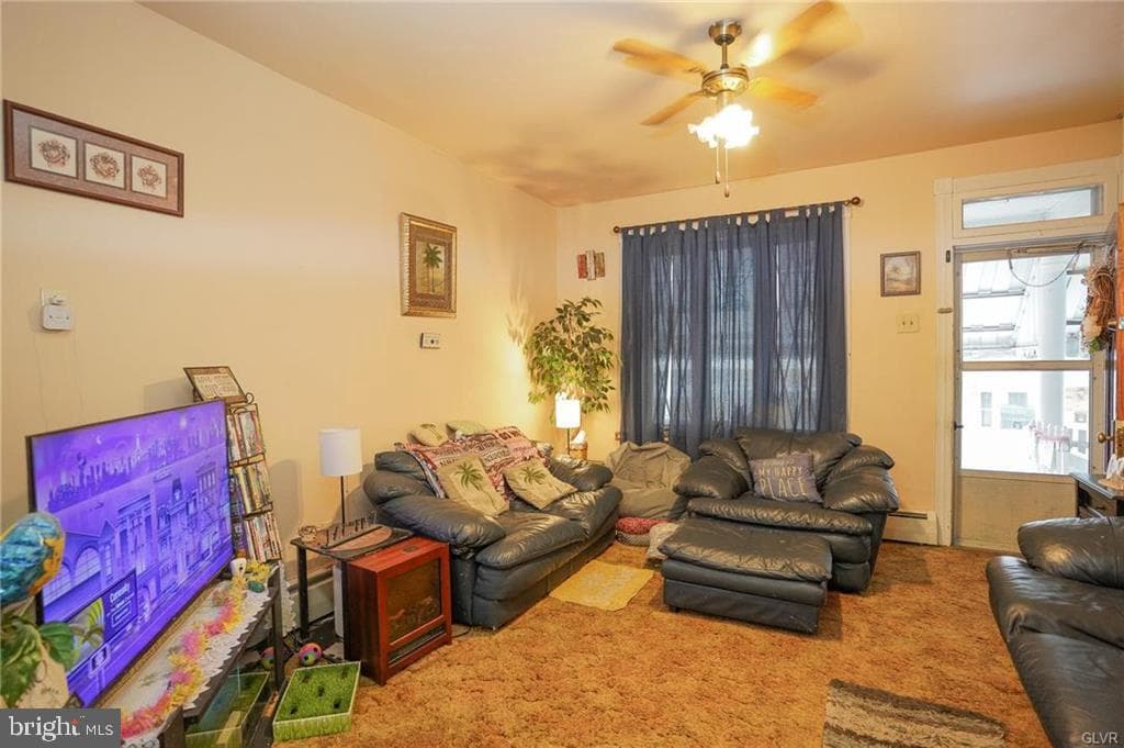 648 Arlington Street photo 5