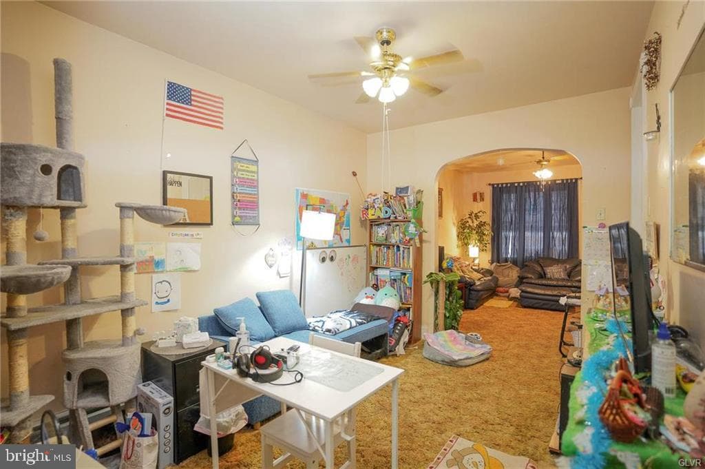 648 Arlington Street photo 6
