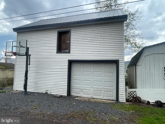 127 E Biddle Street photo 11