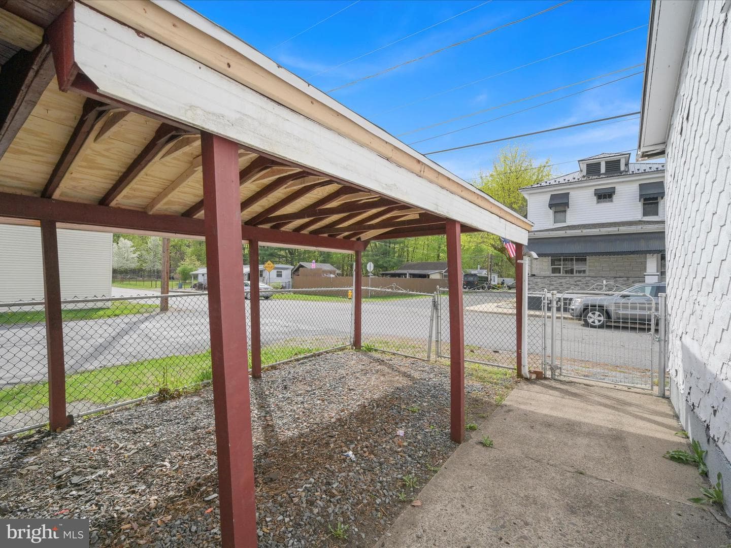 100 W Walnut Street photo 20