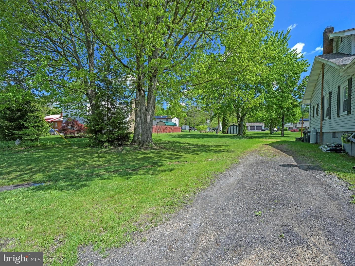 212 Lake Front Drive photo 23