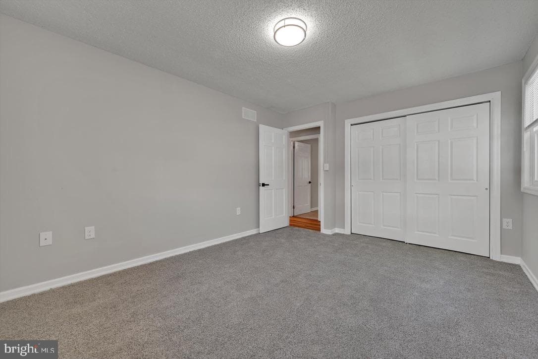 330 E Centre Street photo 36