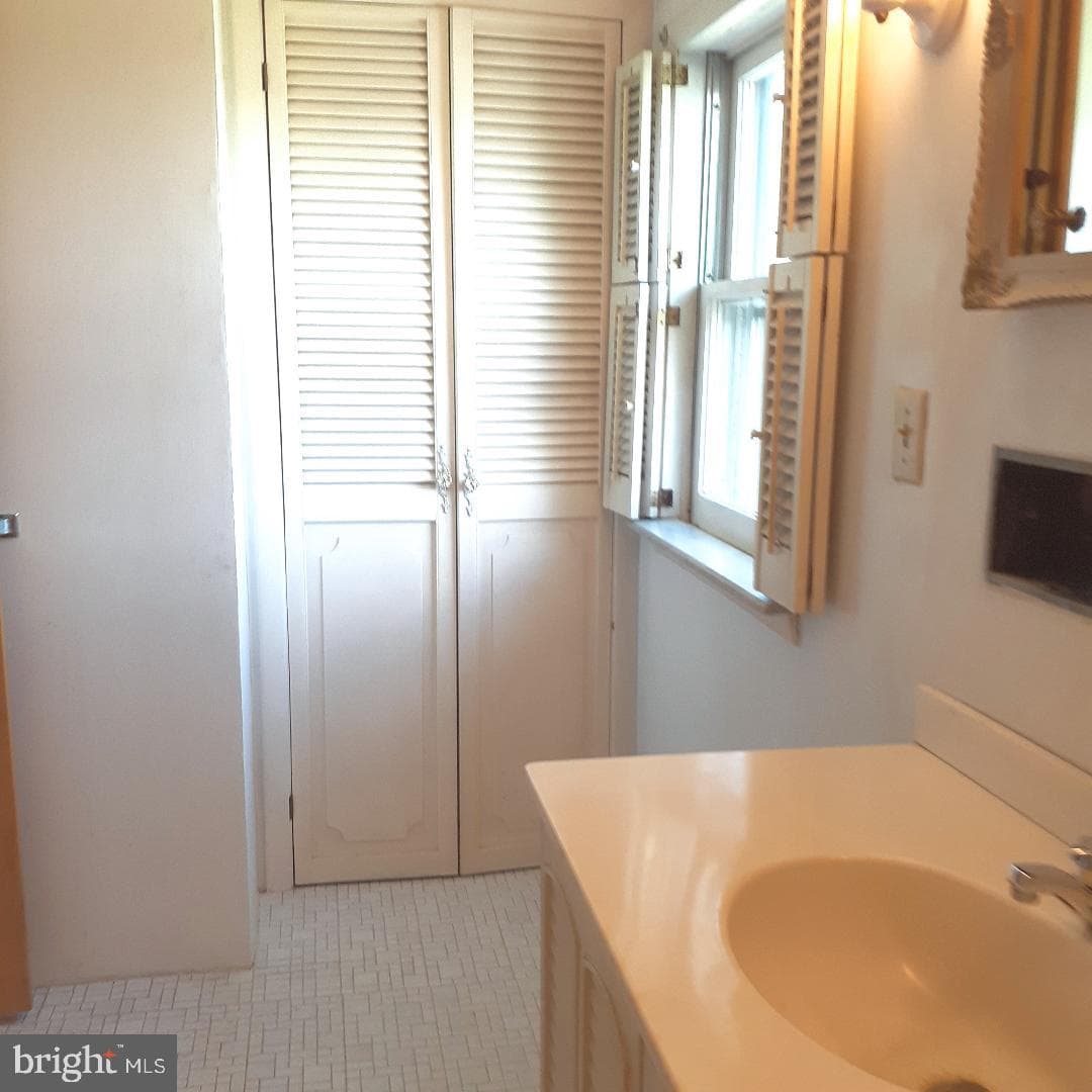 309 Chestnut Street photo 12