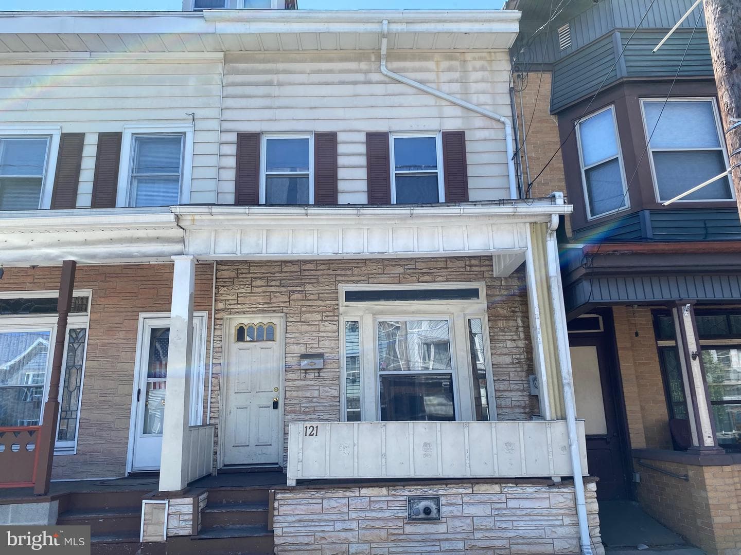 121 W Main Street photo 2