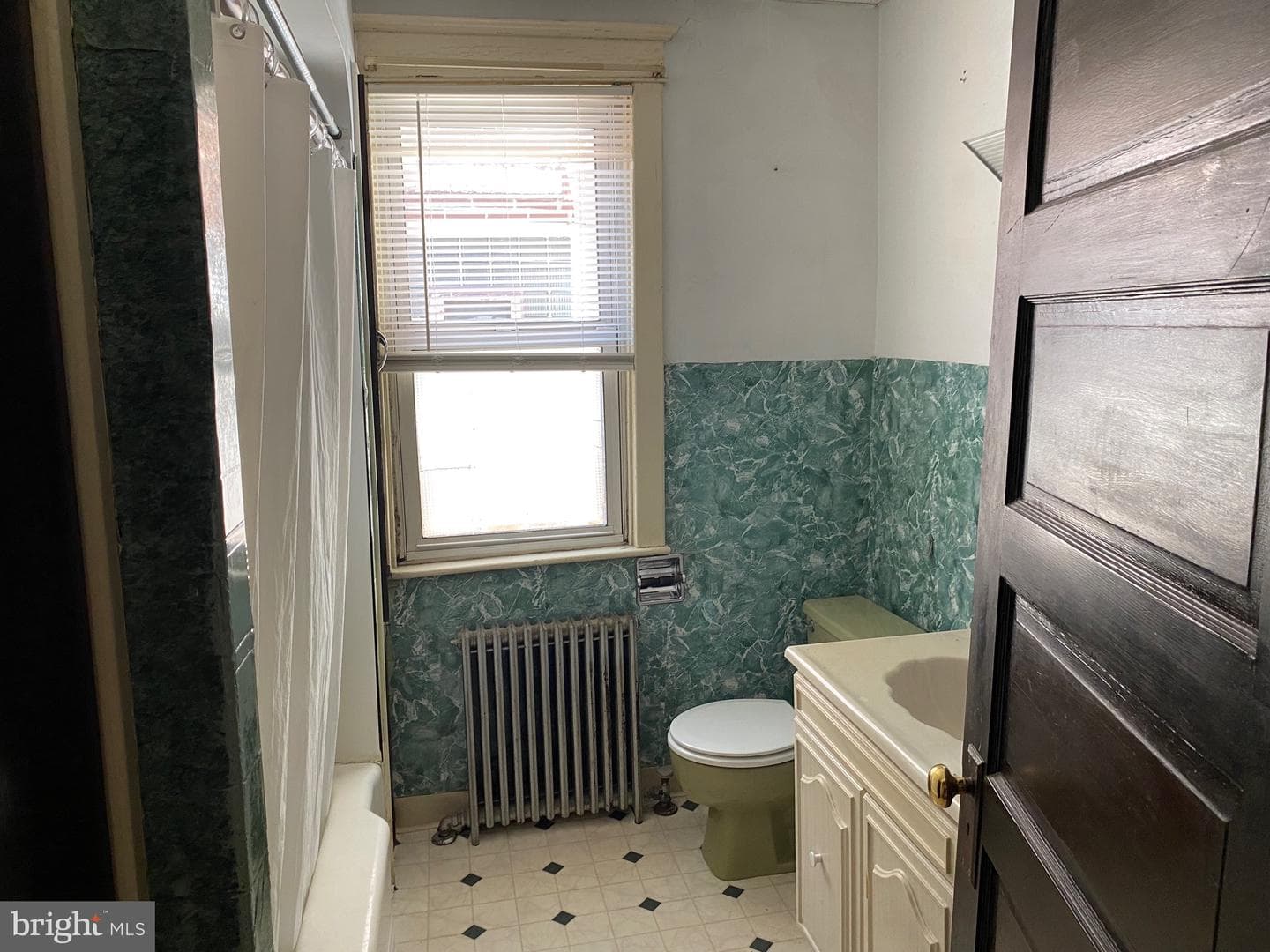 121 W Main Street photo 21