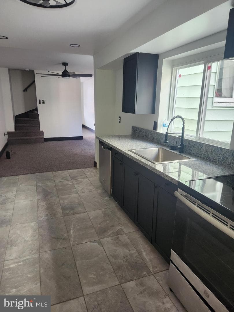1420 W Walnut Street photo 14