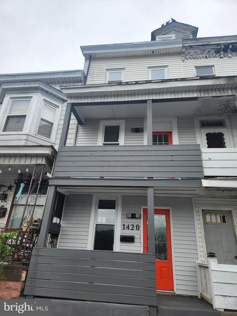 1420 W Walnut Street, Ashland