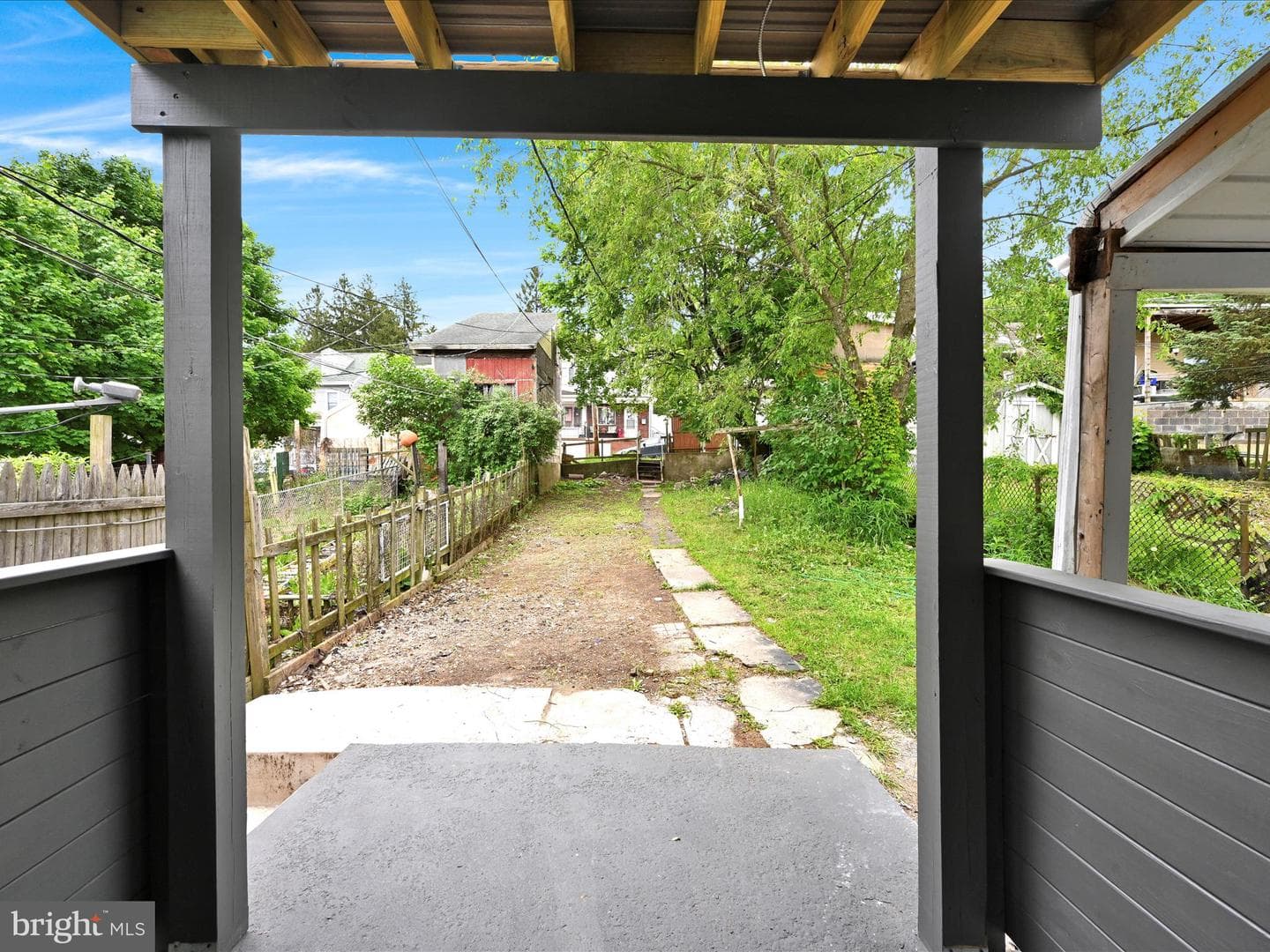 1420 W Walnut Street photo 29