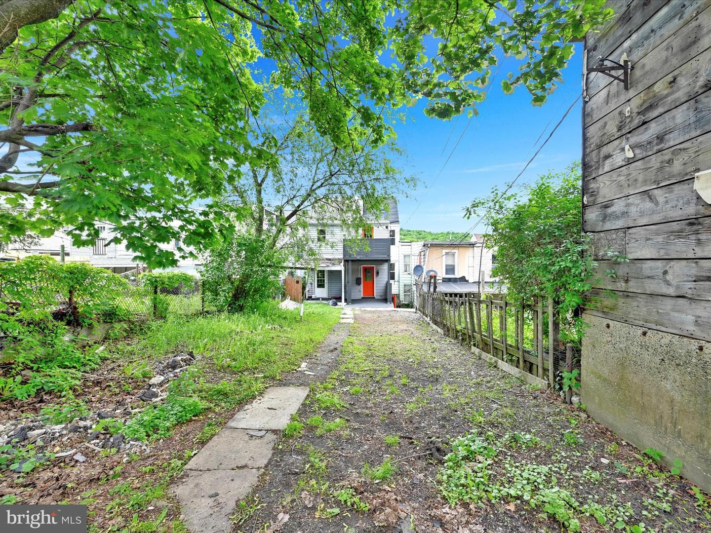 1420 W Walnut Street photo 30