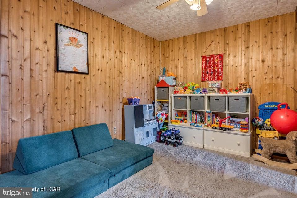 552 Willow Street photo 25
