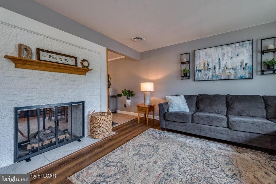 552 Willow Street photo 8