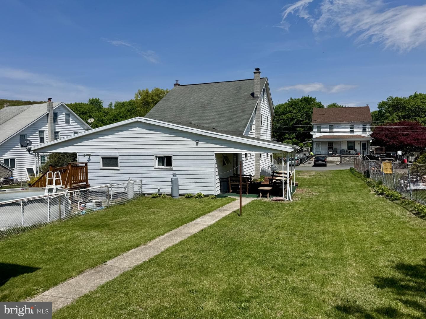 45 S Maple Avenue photo 16