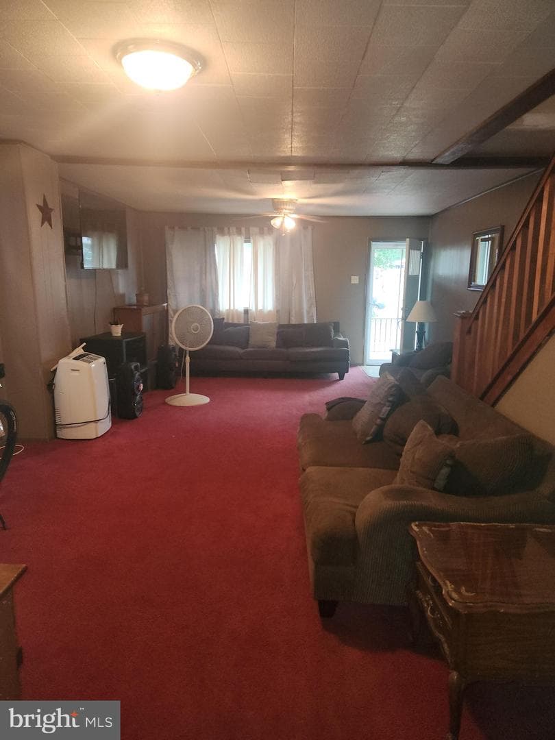 406 Parkway photo 3