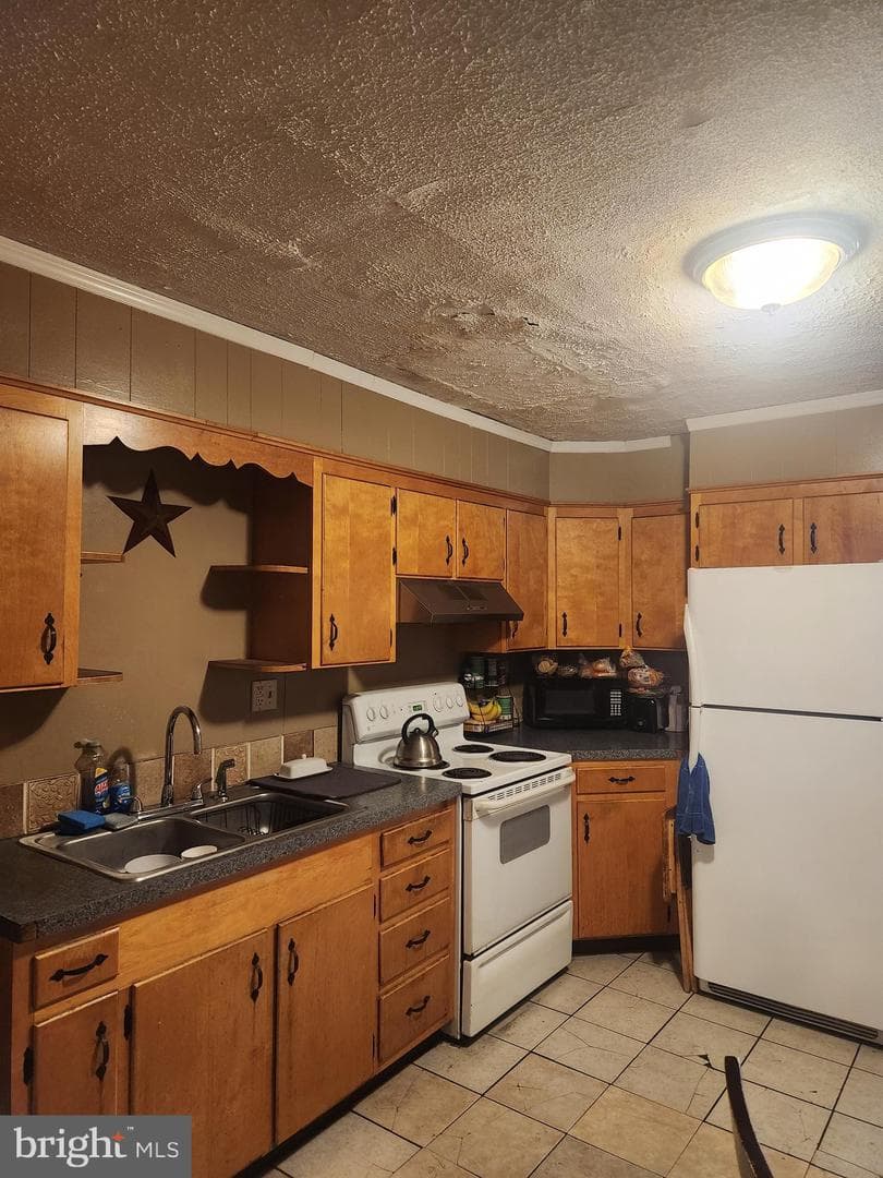 406 Parkway photo 6
