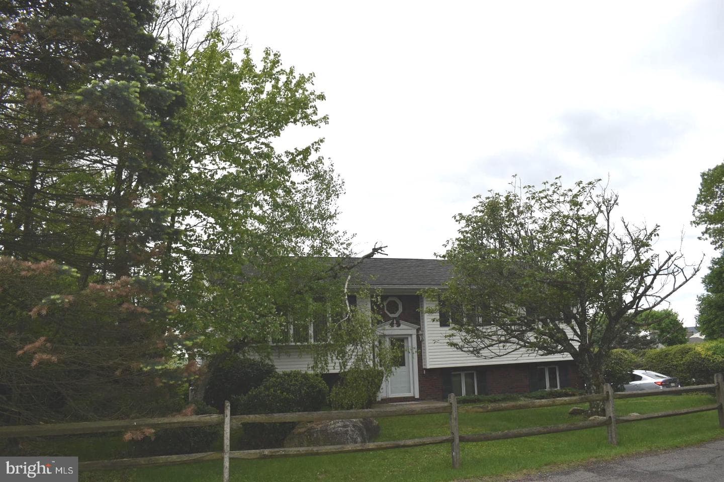 324 California Avenue photo 5