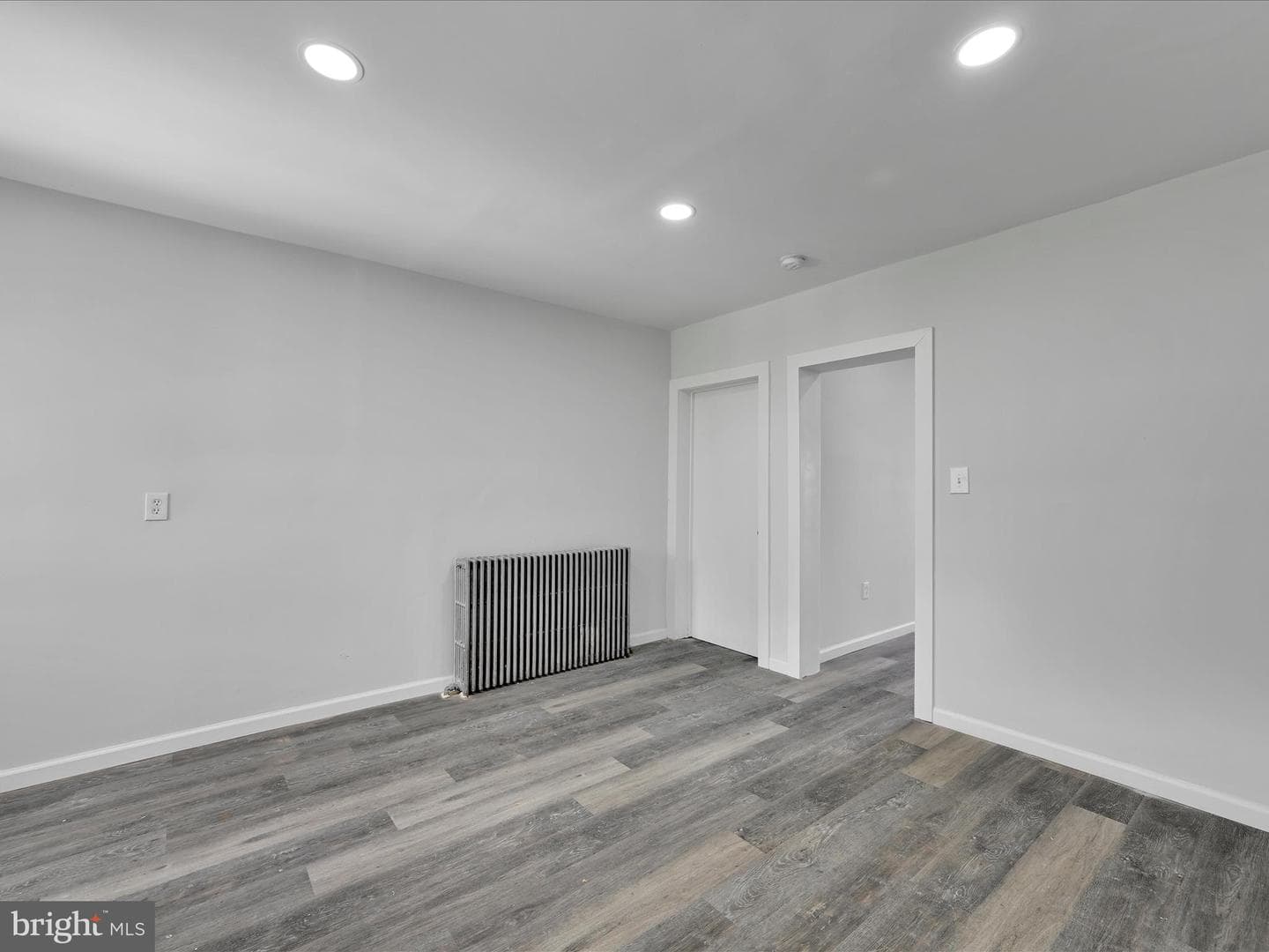 231 S Lehigh Avenue photo 9
