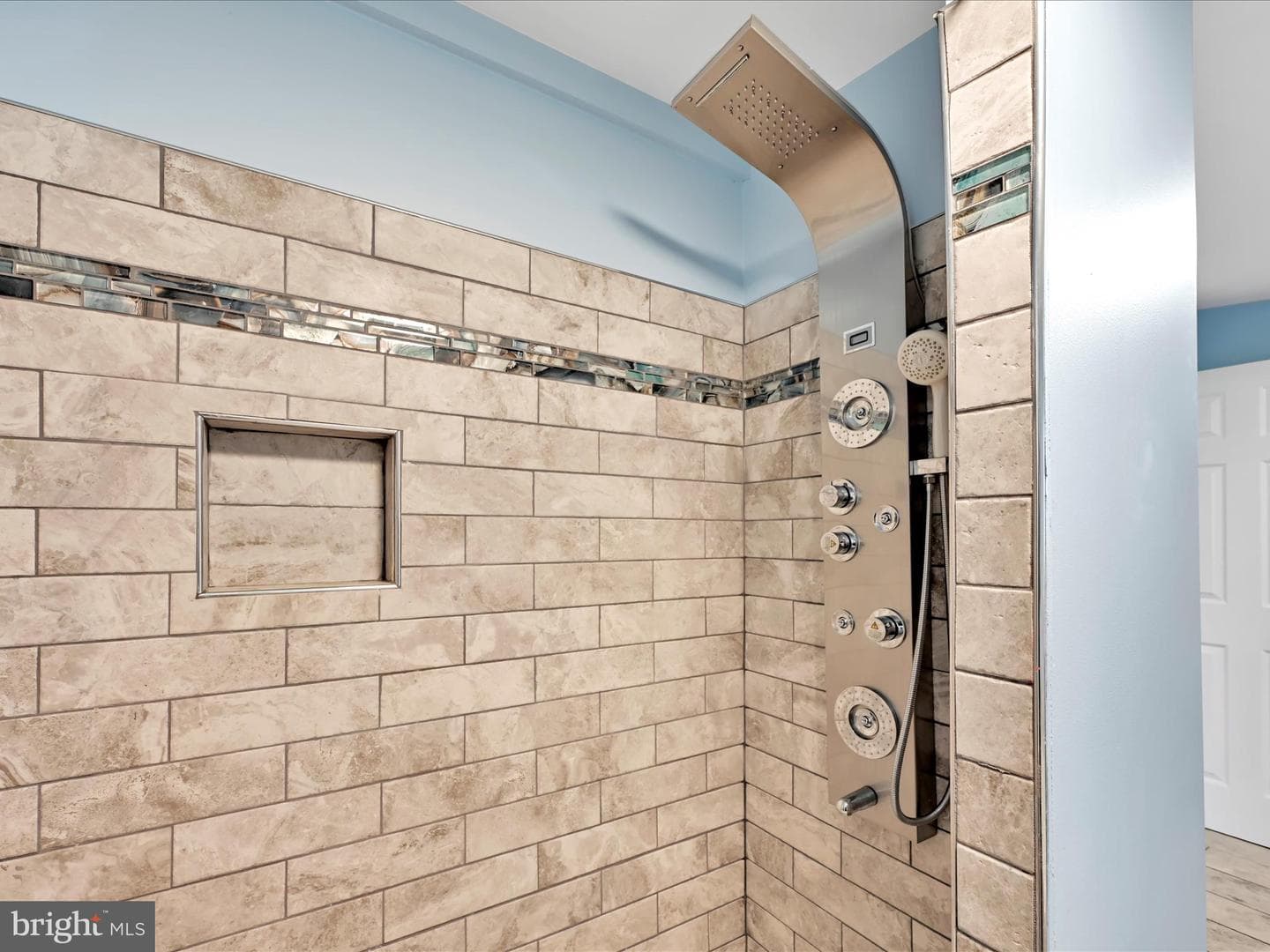 913 Wynonah Drive photo 22
