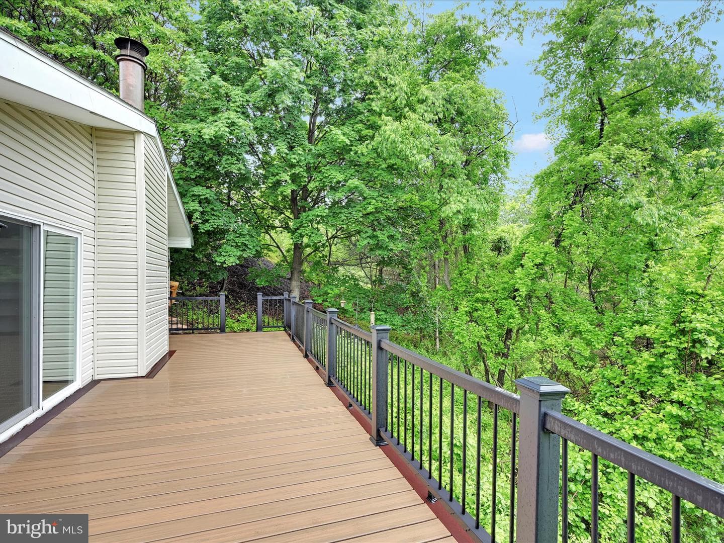 913 Wynonah Drive photo 32