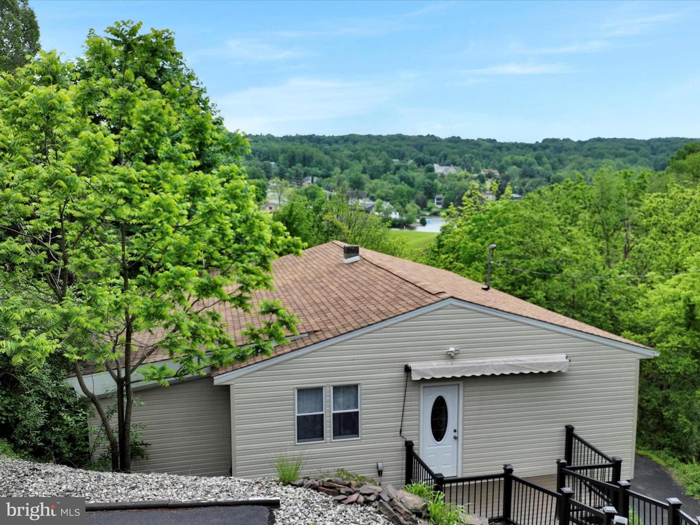 913 Wynonah Drive photo 44
