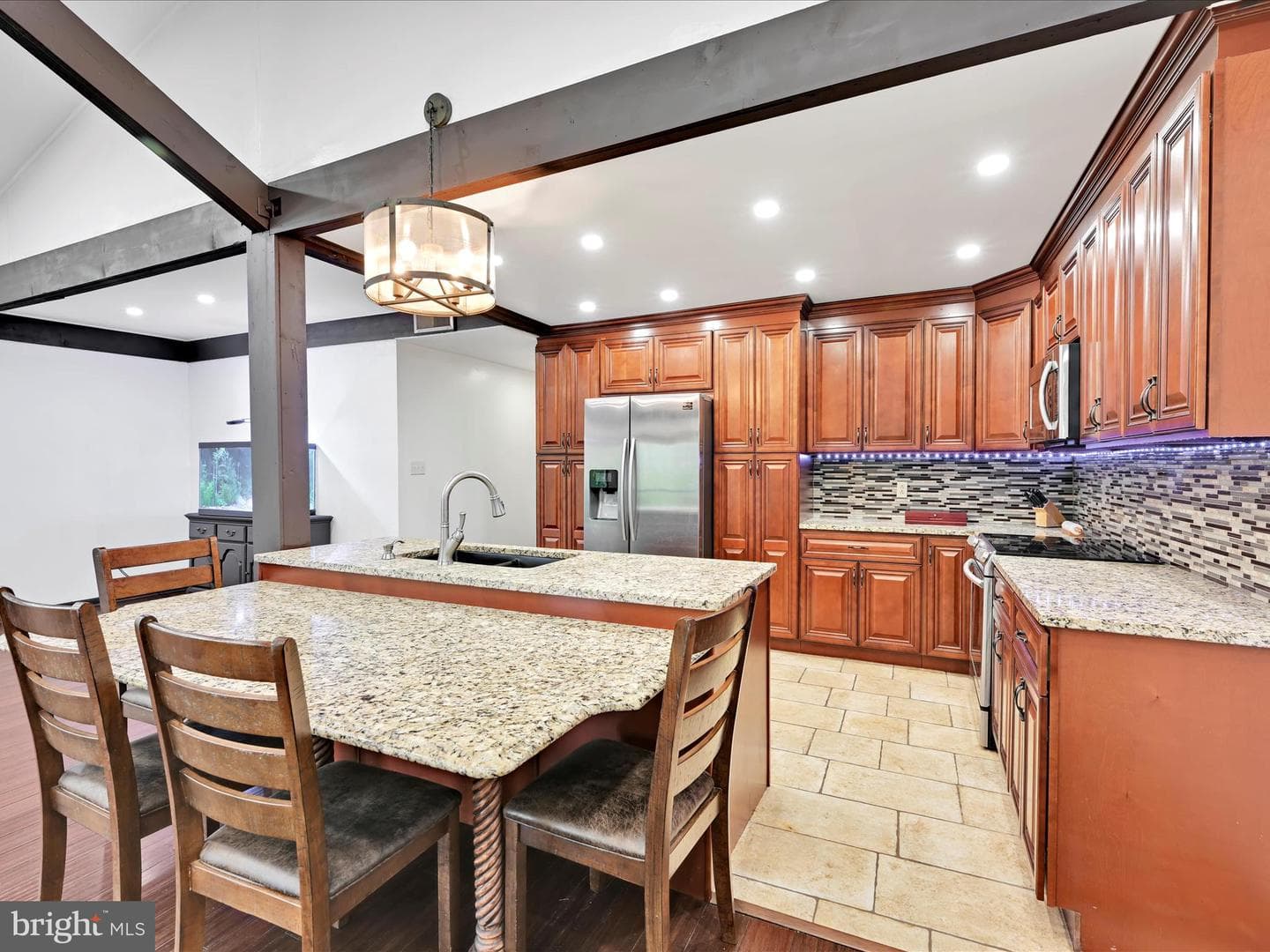 913 Wynonah Drive photo 6