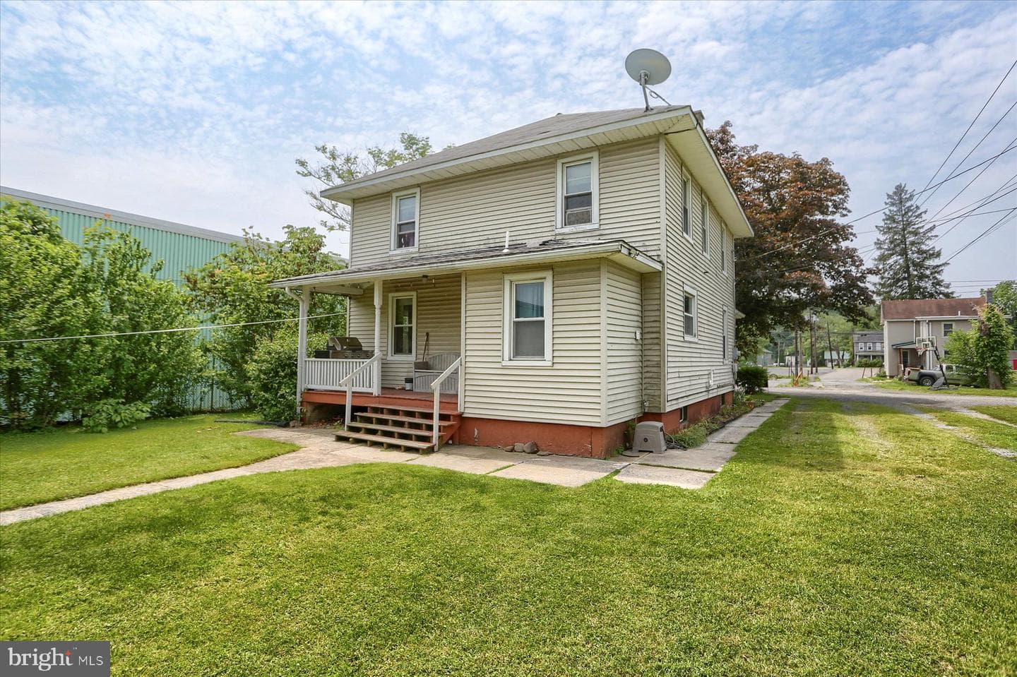 2 E Clements Street photo 28