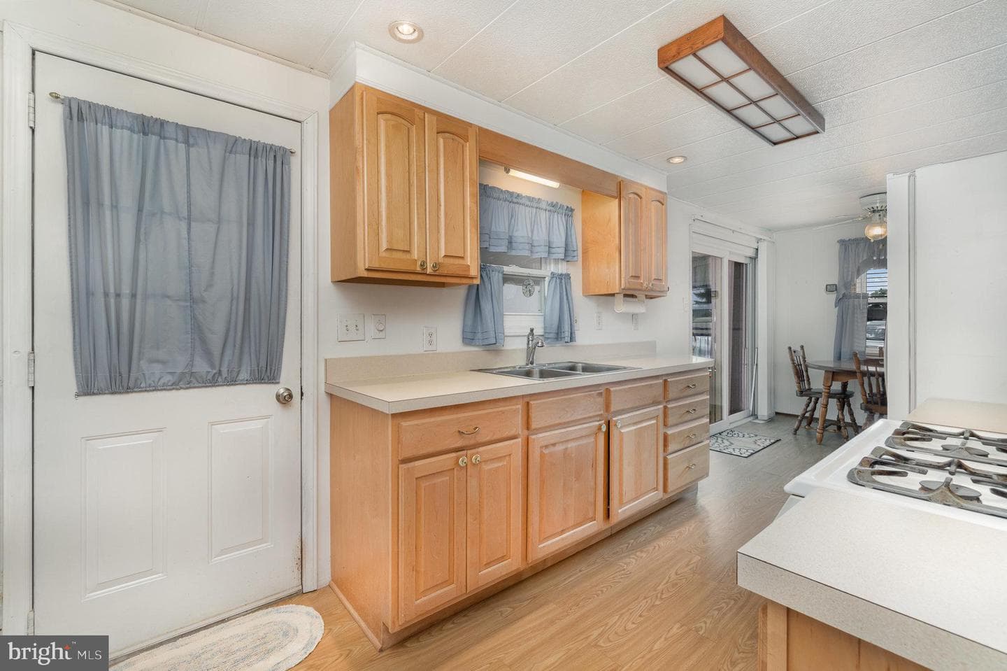 1743 W Main Street photo 9