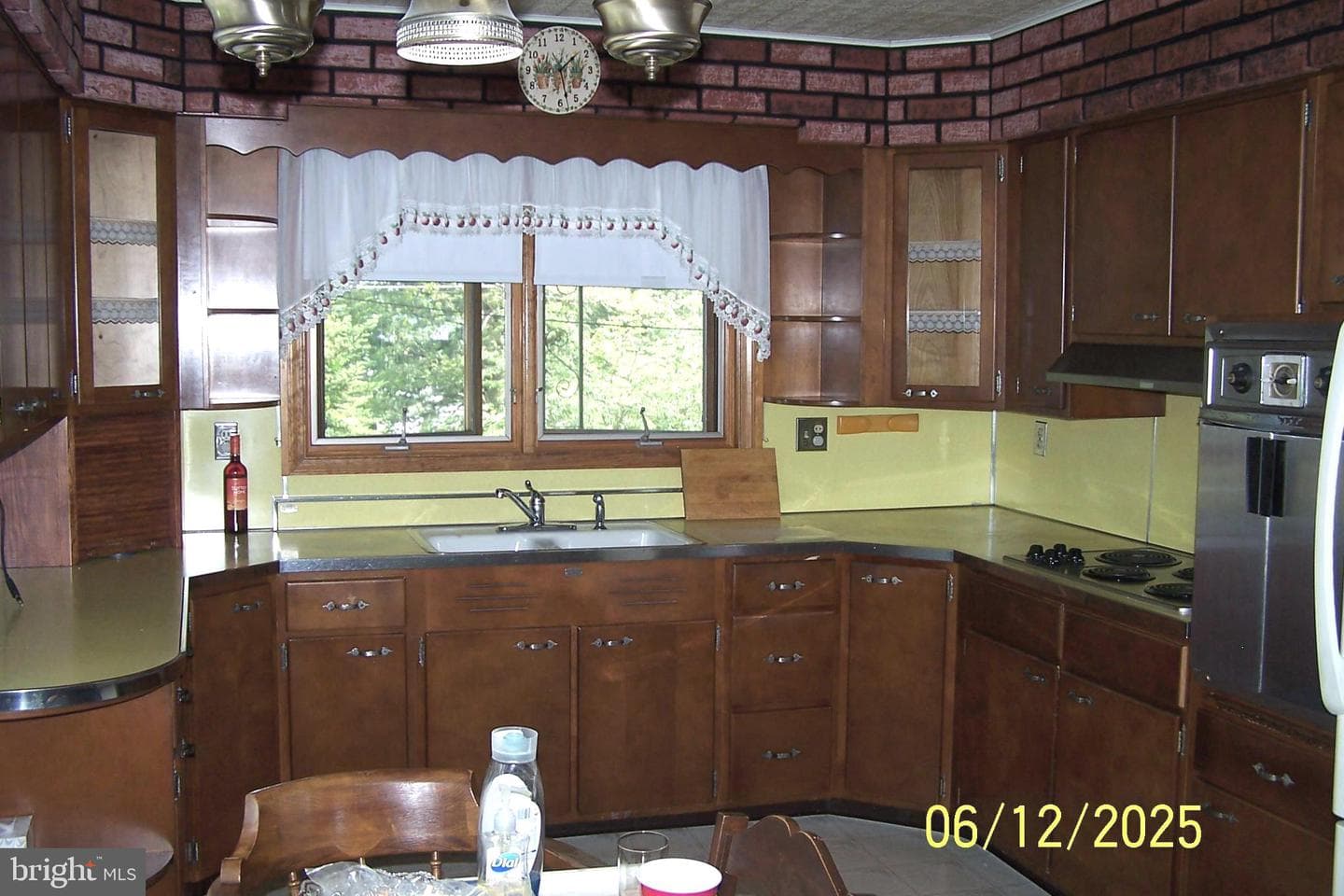 262 Claremont Avenue photo 13